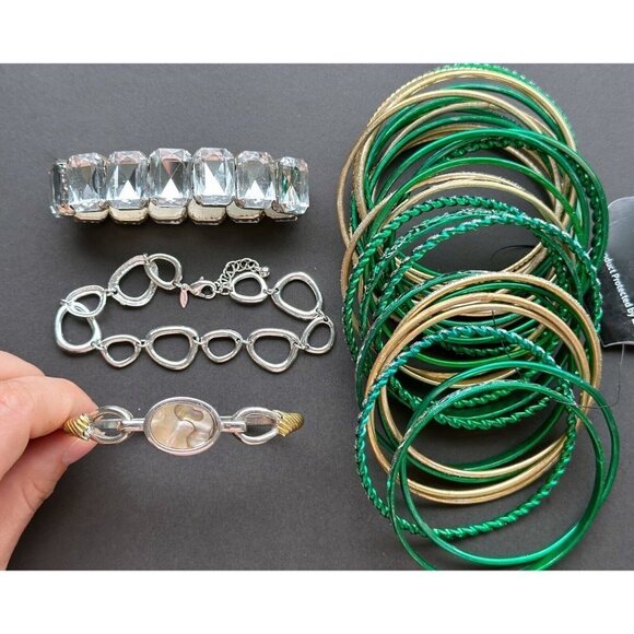 Unbranded Jewelry - Assorted Bracelets Lot 31 Pcs